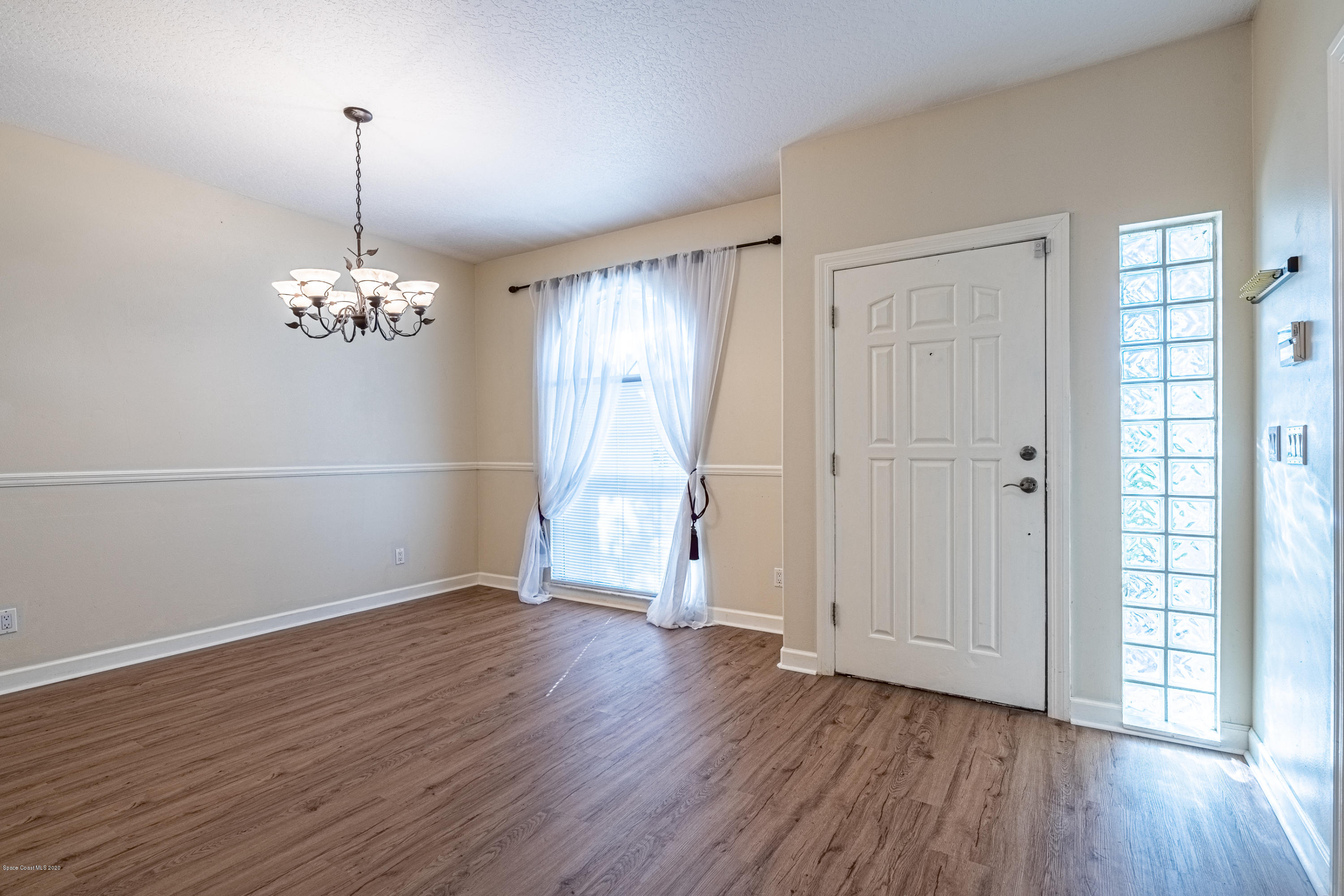 2509 Reed Avenue Melbourne, FL 32901 - Photo 13 of 33 JC7_8124-HDR