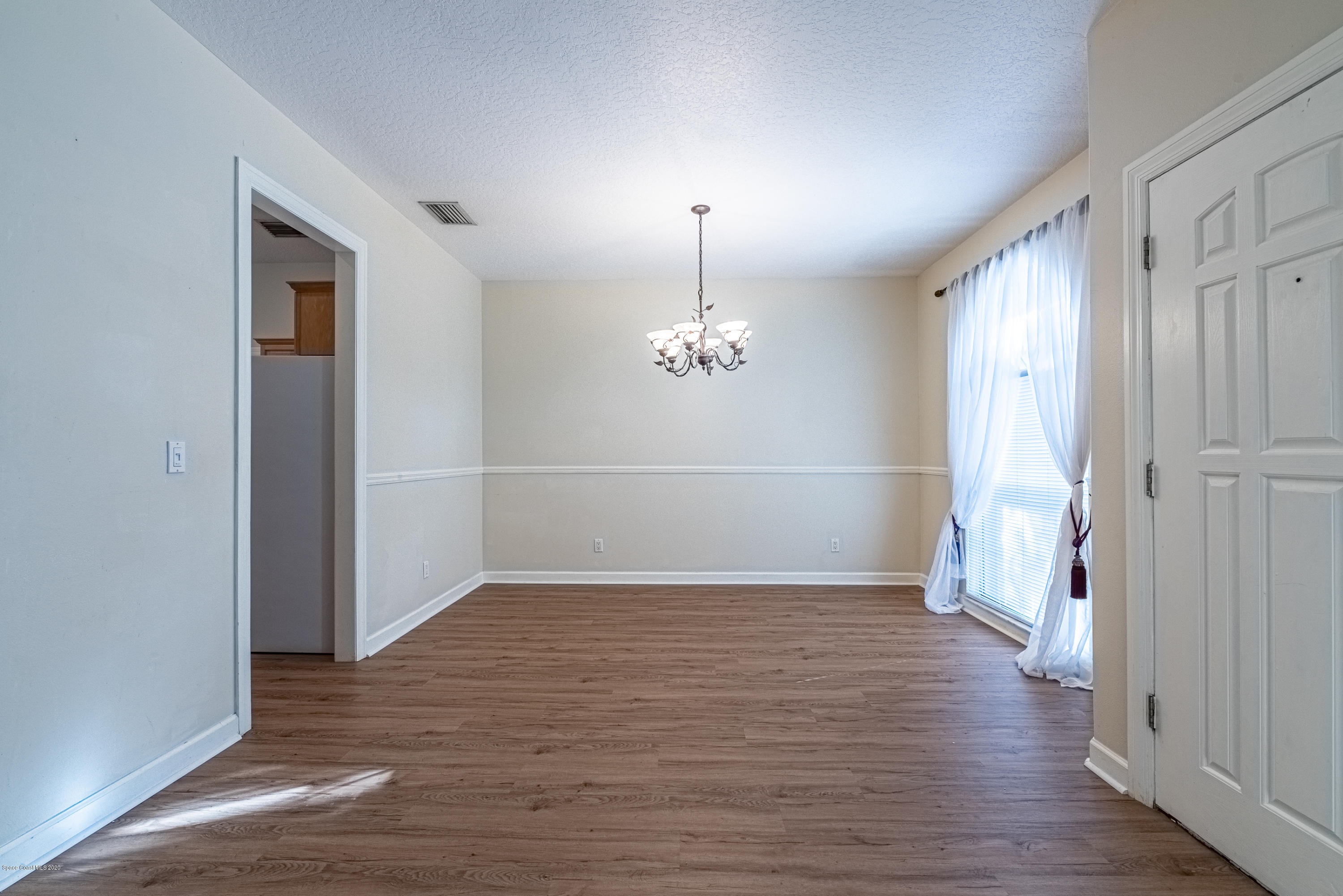 2509 Reed Avenue Melbourne, FL 32901 - Photo 14 of 33 JC7_8129-HDR