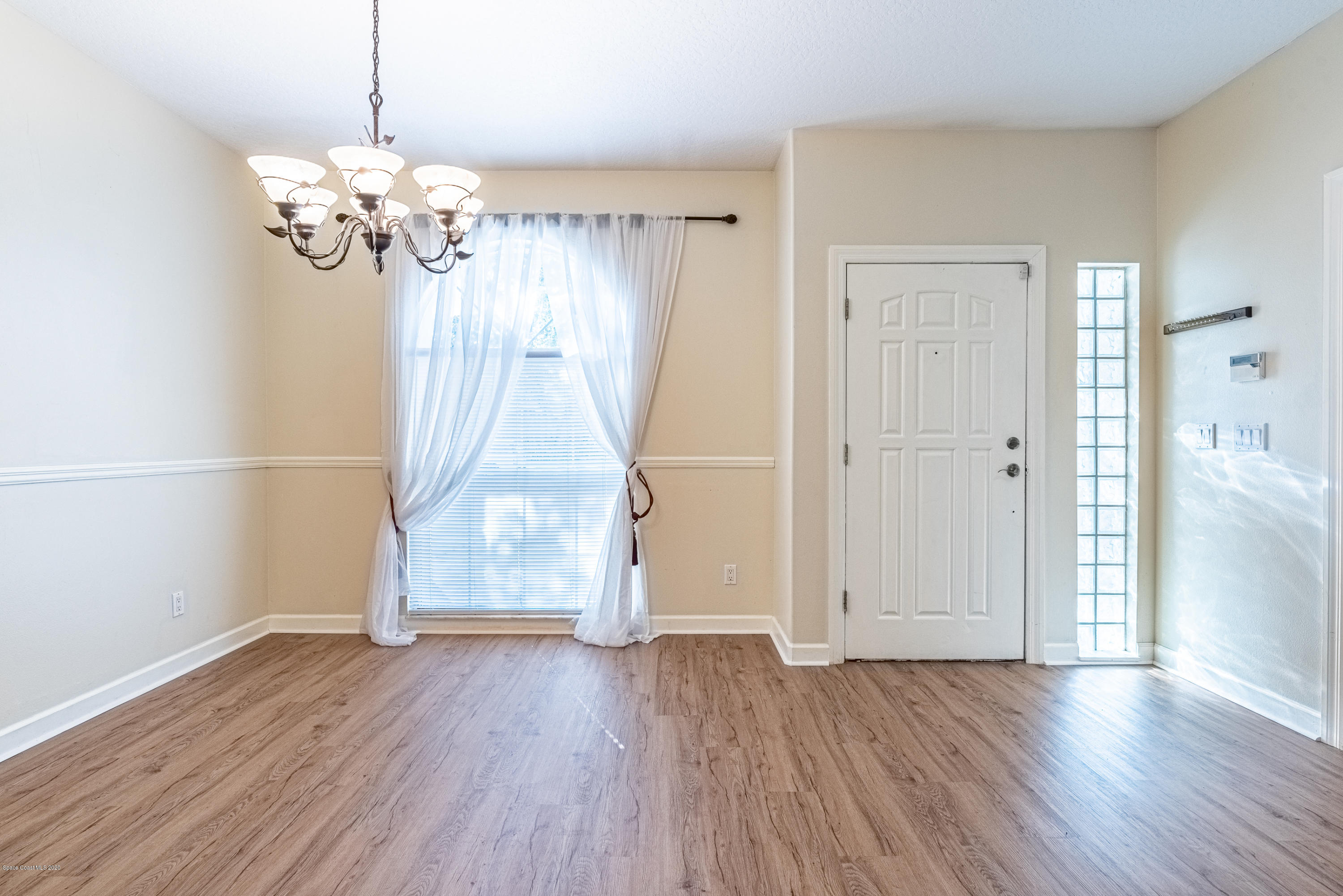 2509 Reed Avenue Melbourne, FL 32901 - Photo 16 of 33 JC7_8139-HDR