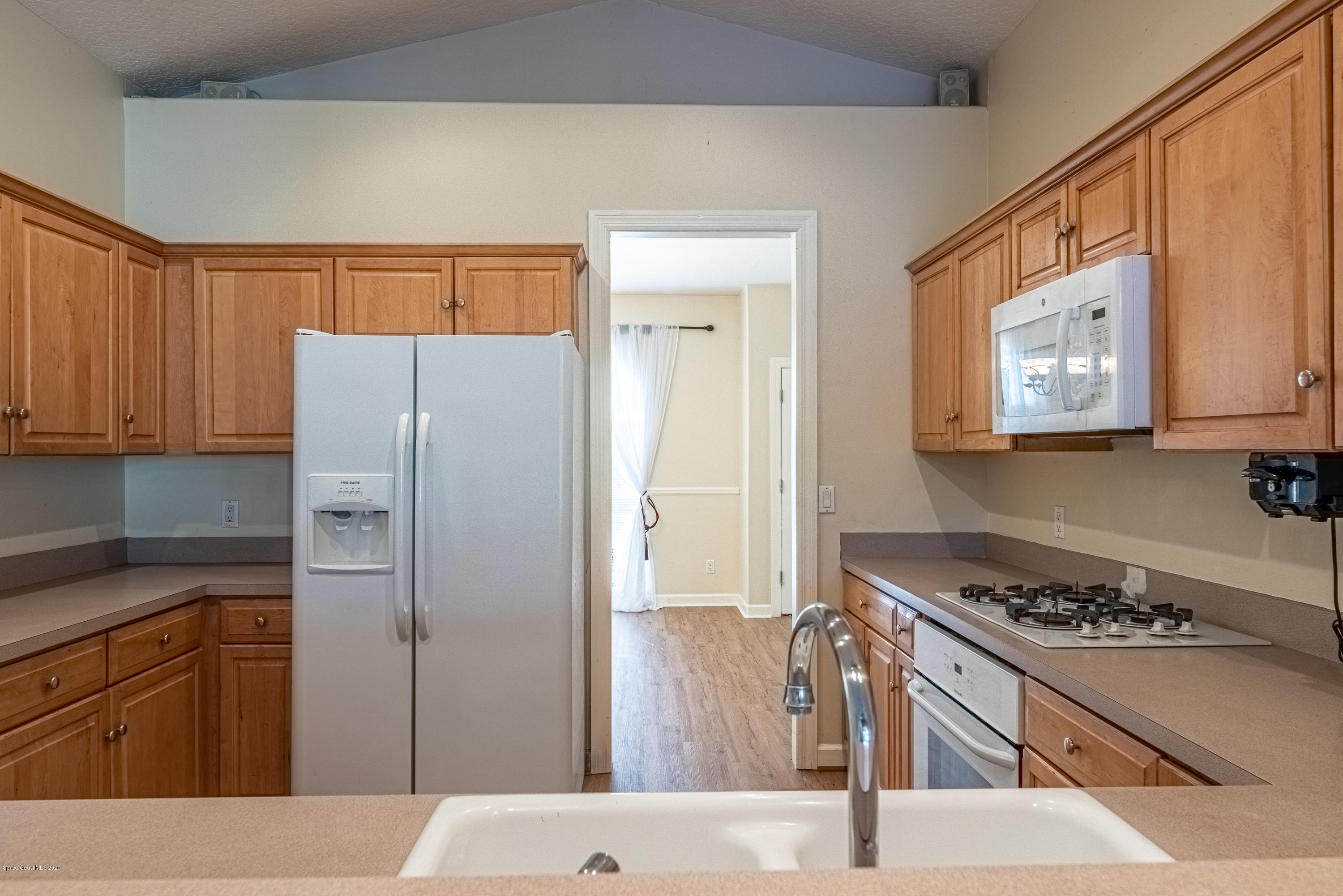 2509 Reed Avenue Melbourne, FL 32901 - Photo 18 of 33 JC7_8149-HDR