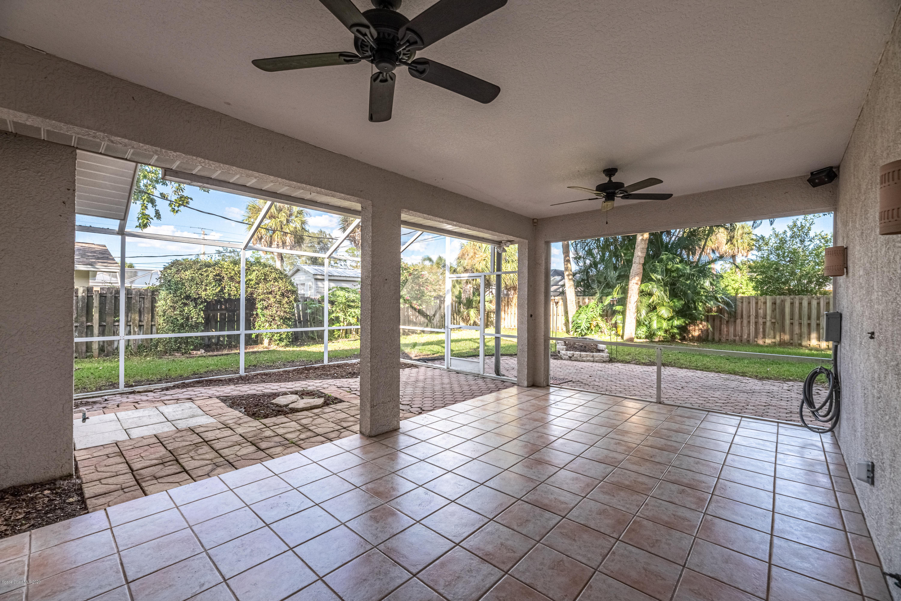 2509 Reed Avenue Melbourne, FL 32901 - Photo 5 of 33 JC7_8100-HDR