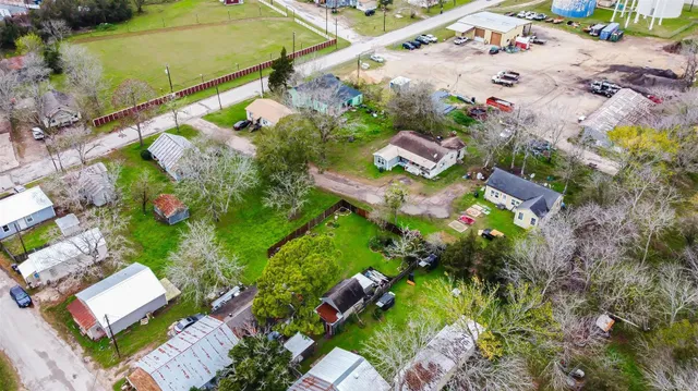 $180,000 | 310 North Kleas Street, Edna, TX 77957