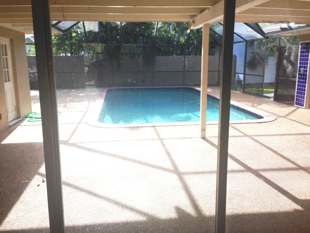 1475 Northeast 5th Avenue Boca Raton, FL 33432 - Photo 6 of 11 Living room pool view