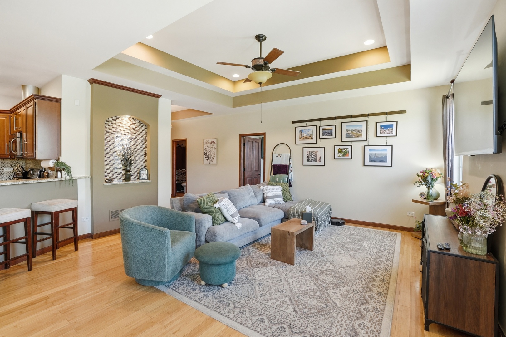 1044 Sycamore Street Beecher, IL 60401 - Photo 5 of 41