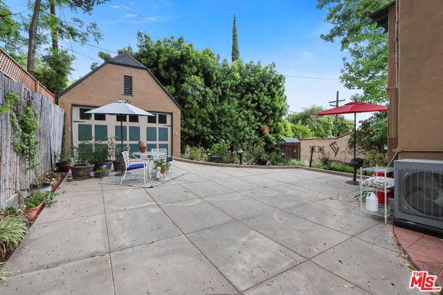 $1,995,000 | 1242 North Isabel Street, Glendale, CA 91207