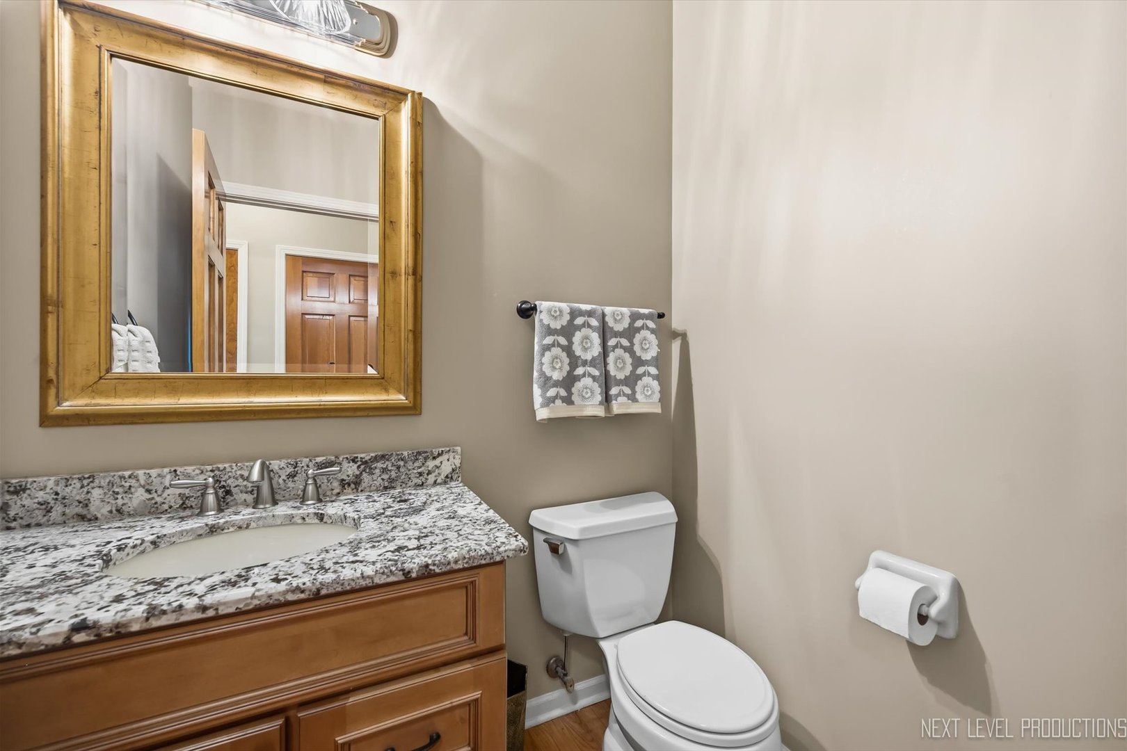 1002 Stonehedge Road St. Charles, IL 60174 - Photo 14 of 36