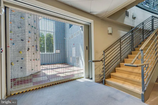 $2,650 | 2576 Eastbourne Drive, Woodbridge, VA 22191