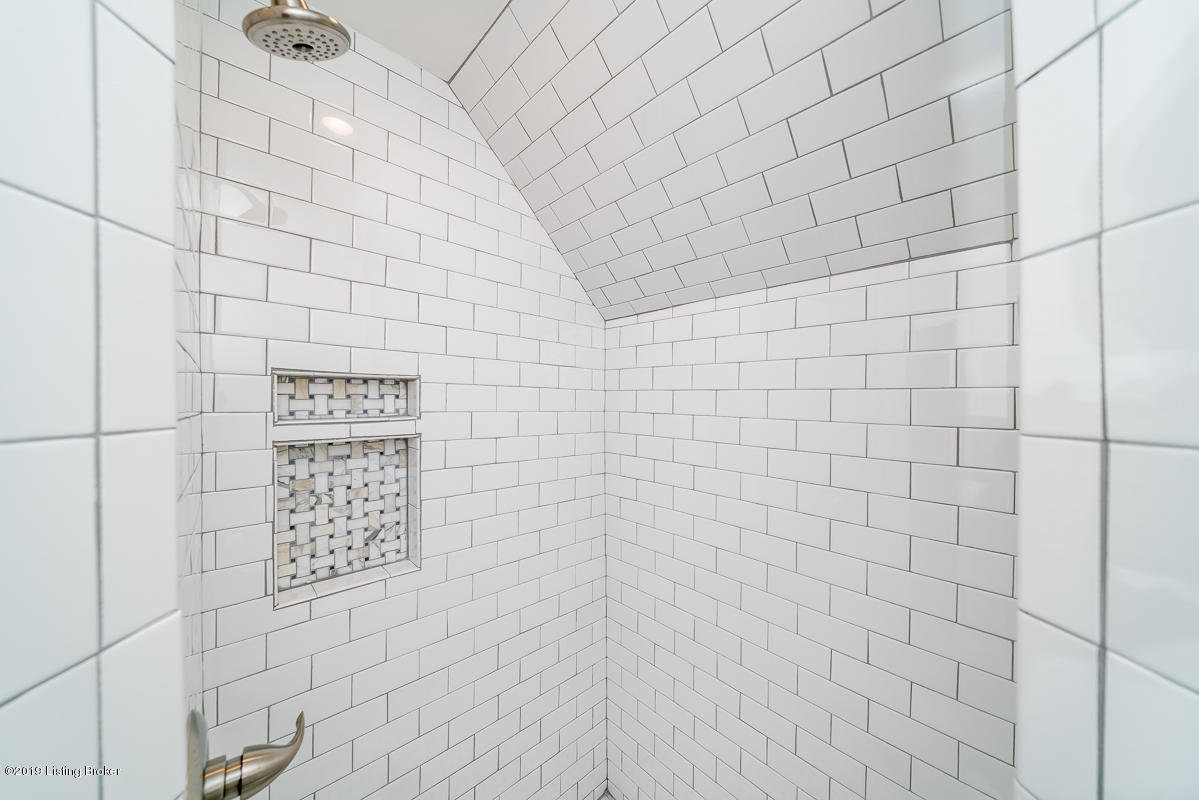 2807 Ralph Avenue Louisville, KY 40216 - Photo 22 of 51 22