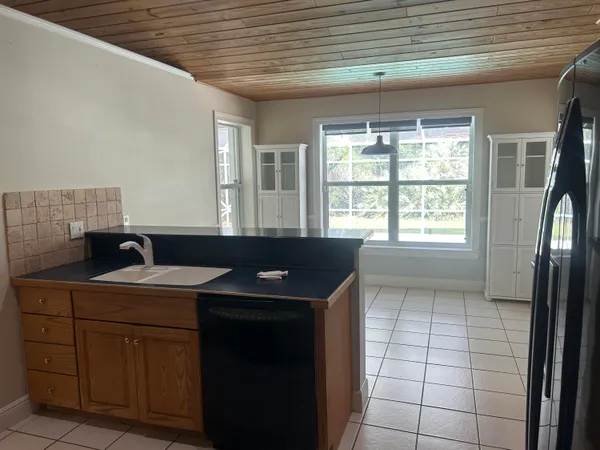 $3,500 | 8526 Southwest Westwood Lane, Stuart, FL 34997