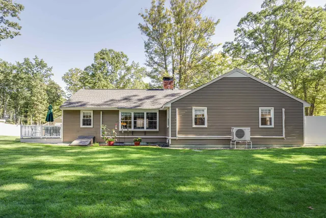 $699,900 | 492 Woodlawn Ridge Road, Pembroke, NH 03275