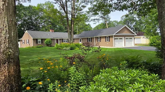 $699,900 | 492 Woodlawn Ridge Road, Pembroke, NH 03275