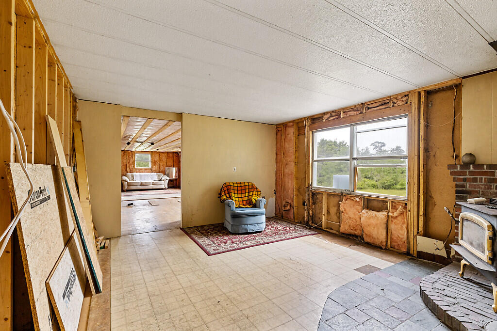 156 Bridge Road Brunswick, ME 04011 - Photo 17 of 40 16_BP5A2234_DxO_mls