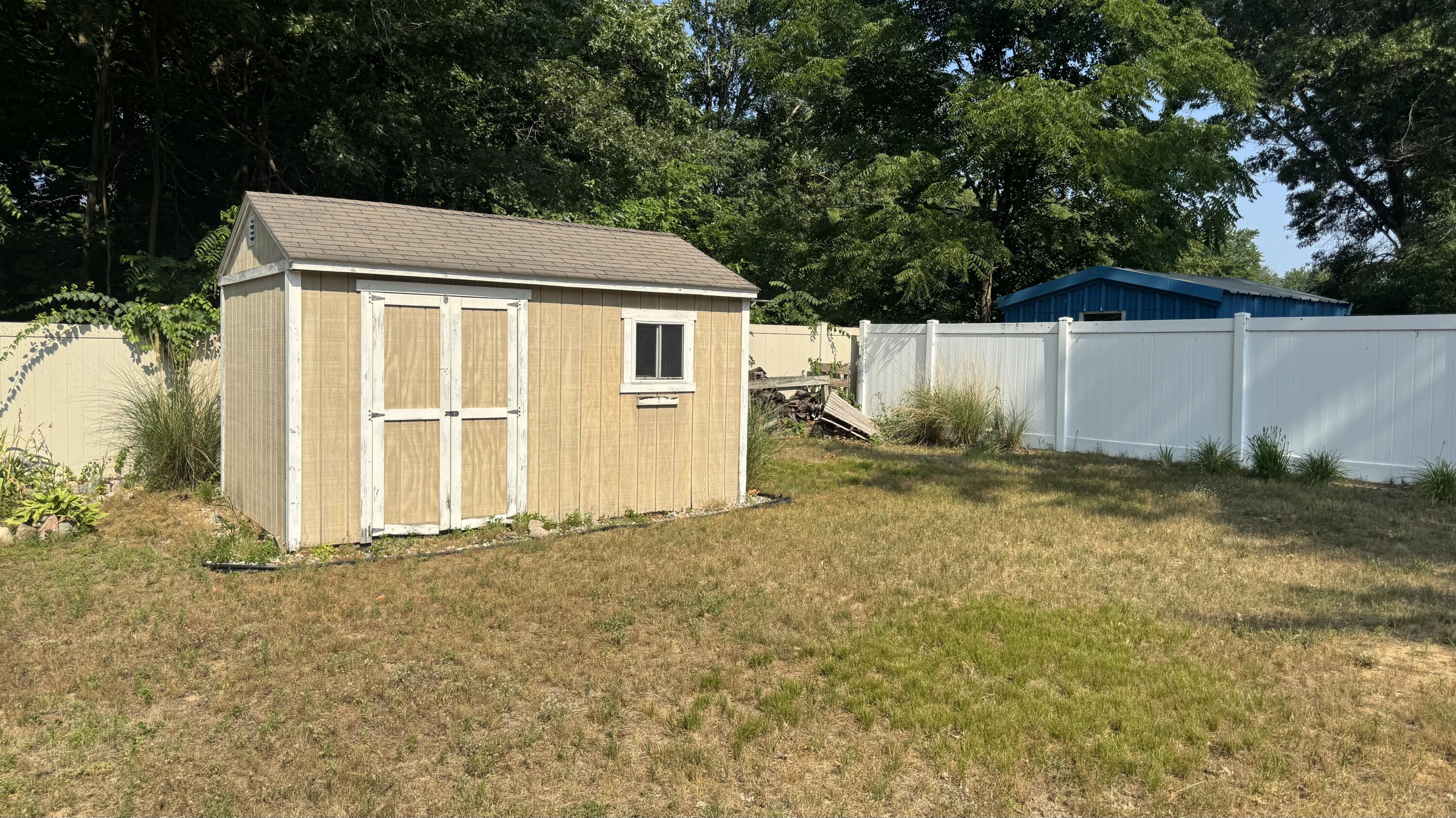 215 South Fruitport Road Spring Lake, MI 49456 - Photo 15 of 17 IMG_4973_Original