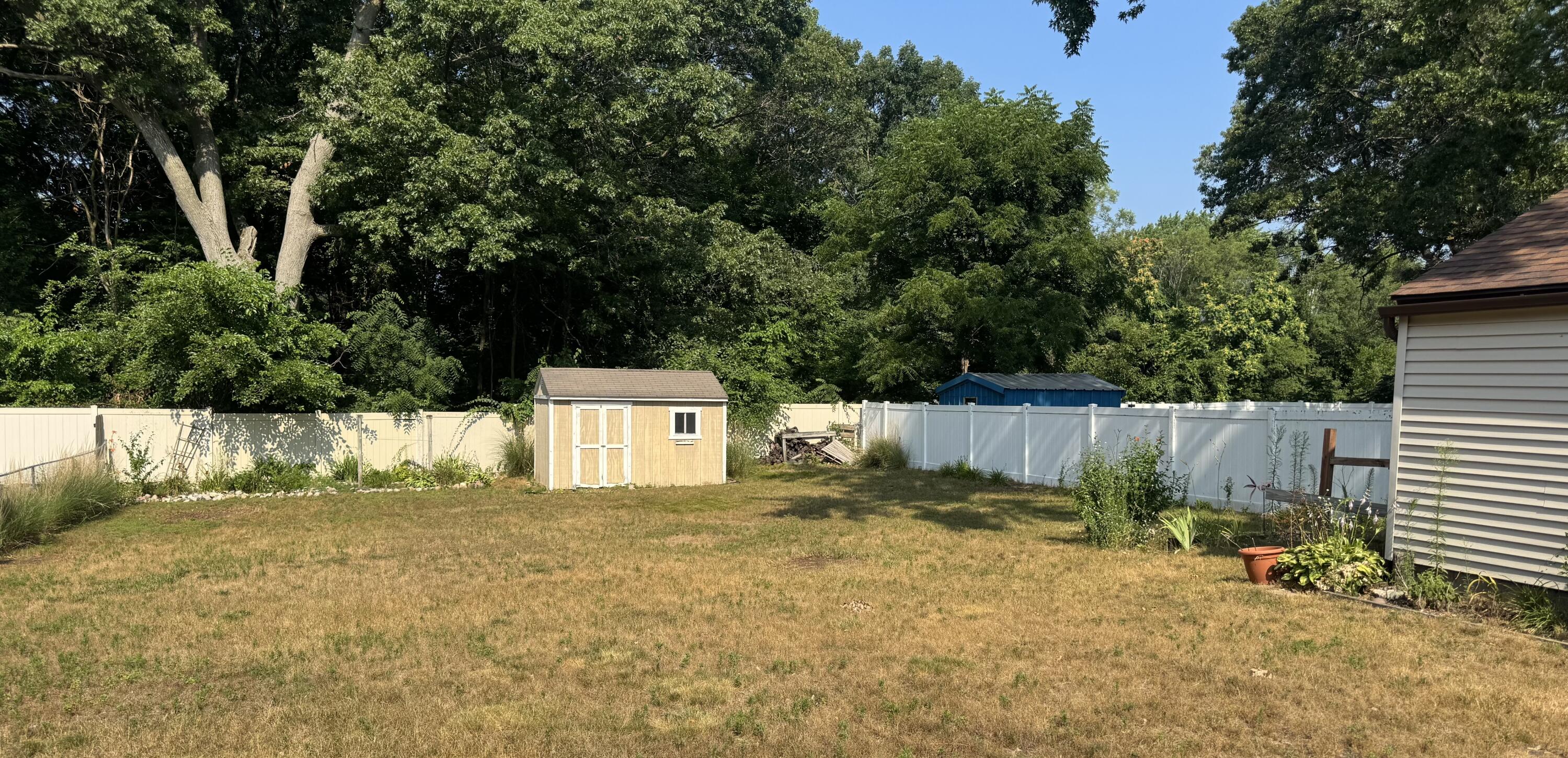 215 South Fruitport Road Spring Lake, MI 49456 - Photo 17 of 17 IMG_4967_Original_Original