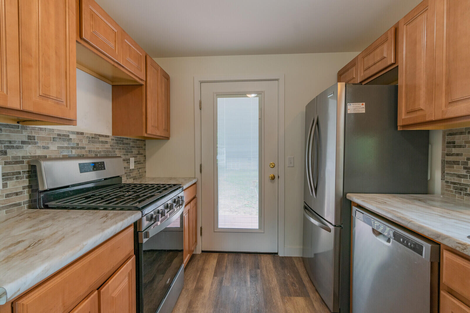 215 South Fruitport Road Spring Lake, MI 49456 - Photo 5 of 17 IMG_7124