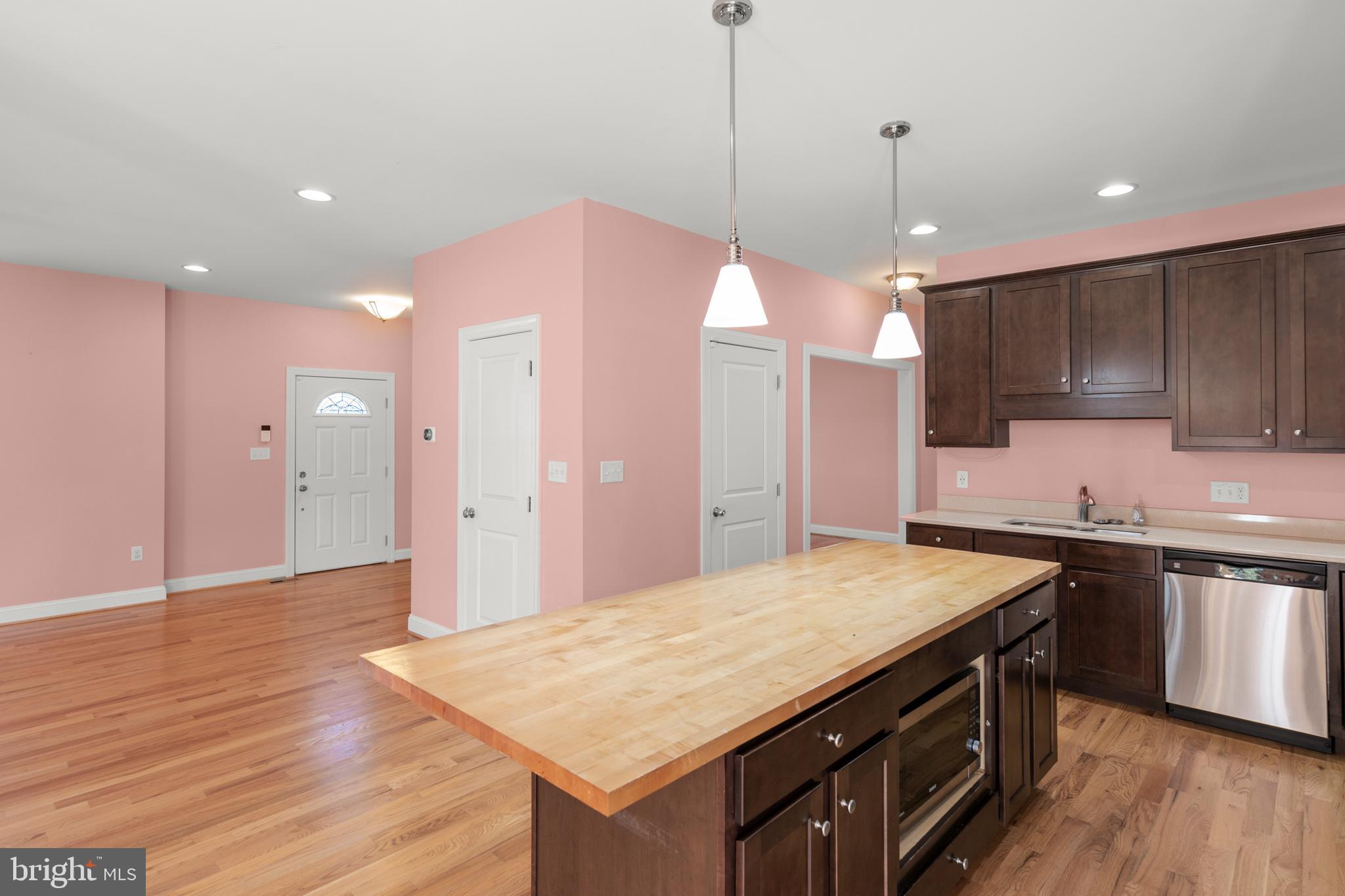 2307 Stoneridge Road Winchester, VA 22601 - Photo 8 of 47 Gallery Image 8