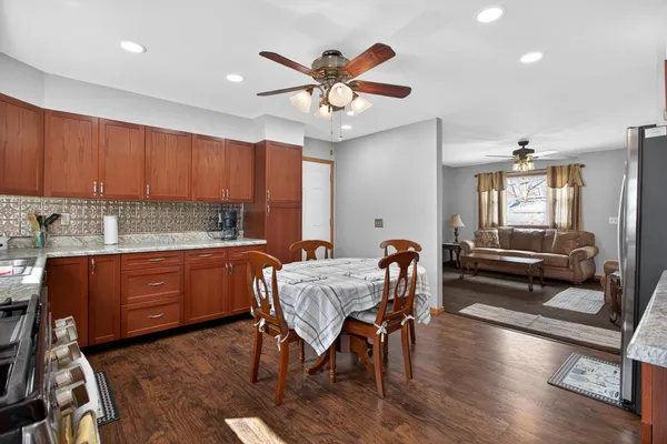 $214,900 | 805 Vera Cruz Street, Jackson, MI 49203