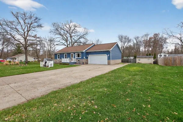 $214,900 | 805 Vera Cruz Street, Jackson, MI 49203