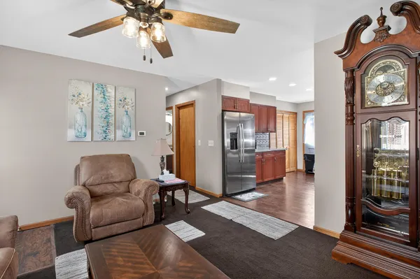 $214,900 | 805 Vera Cruz Street, Jackson, MI 49203