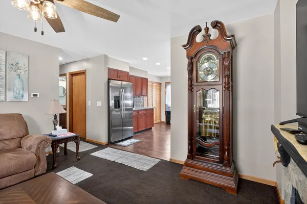 $214,900 | 805 Vera Cruz Street, Jackson, MI 49203