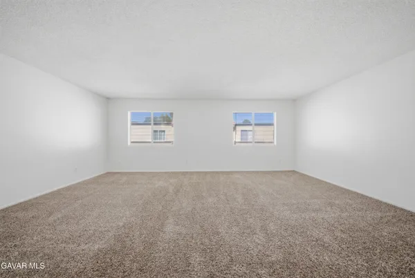 $269,900 | 38710 10th Street East, Unit 18, Palmdale, CA 93550
