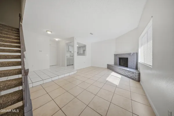 $269,900 | 38710 10th Street East, Unit 18, Palmdale, CA 93550