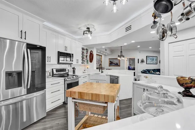 $296,000 | 7755 Yardley Drive, Unit 209, Tamarac, FL 33321