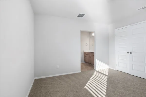 $439,900 | 2713 Paragon Fox Drive, Manor, TX 78653