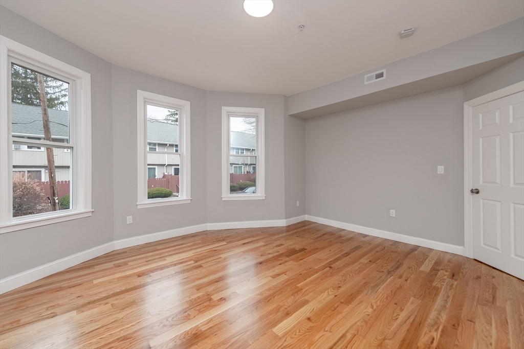 70 Rockland Street Boston, MA 02119 - Photo 6 of 35