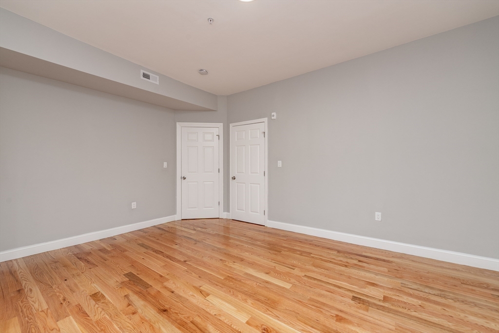 70 Rockland Street Boston, MA 02119 - Photo 7 of 35