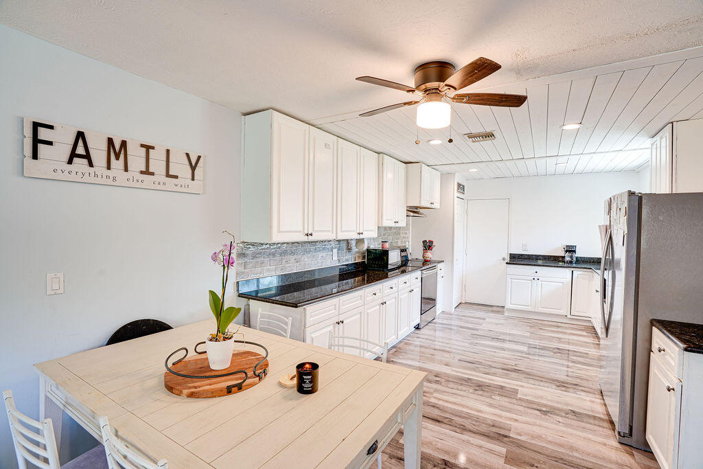 6707 Salerno Road Fort Pierce, FL 34951 - Photo 11 of 19 X(11of19)