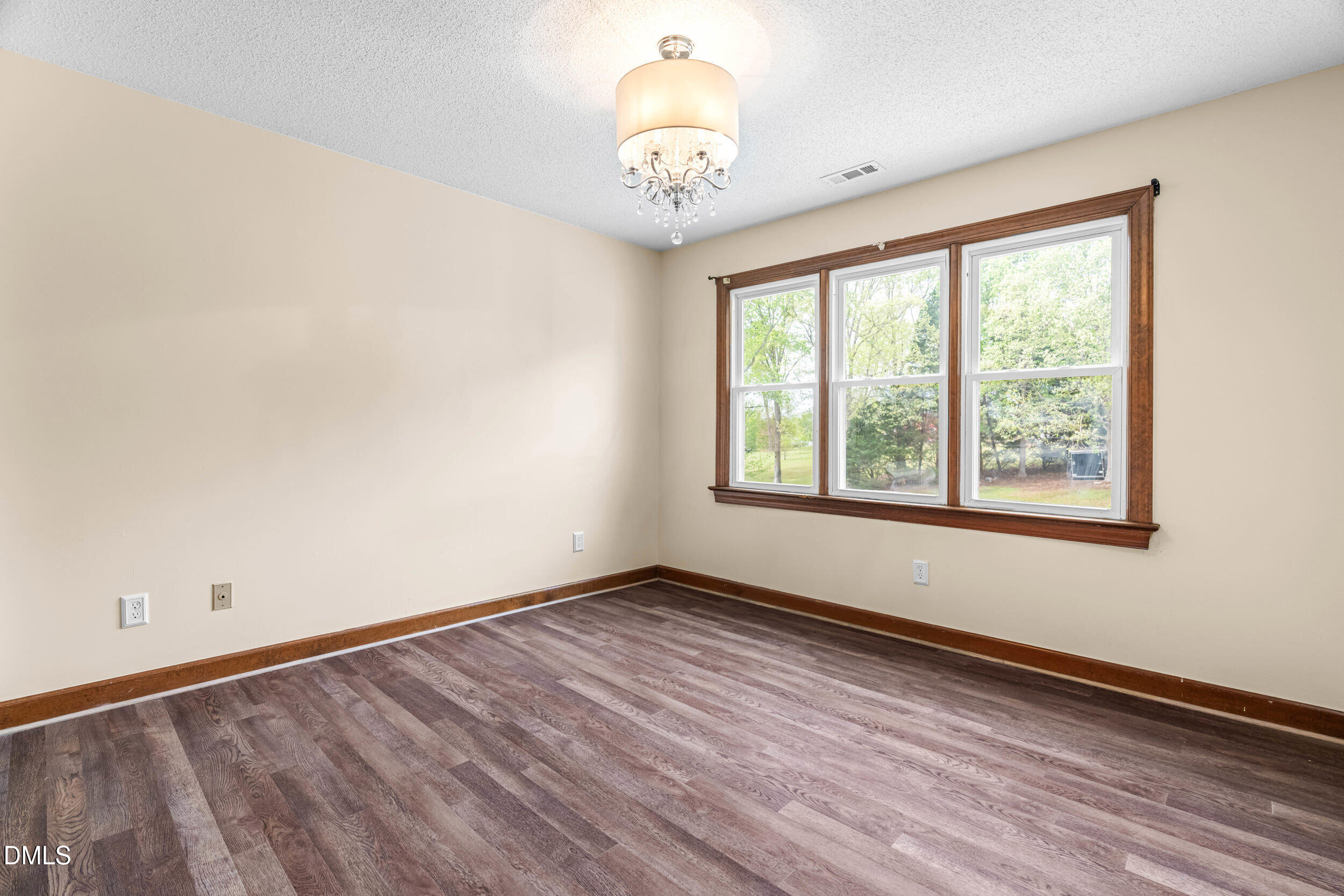 1302 Swift Creek Road Smithfield, NC 27577 - Photo 24 of 46 dsc09270