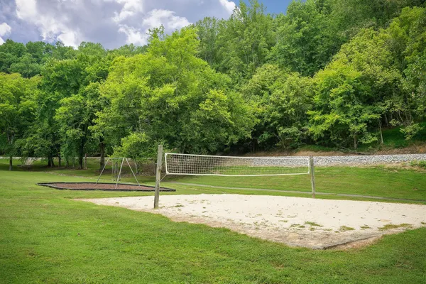 $649,000 | 525 Harbor Drive, Lancaster, TN 38569