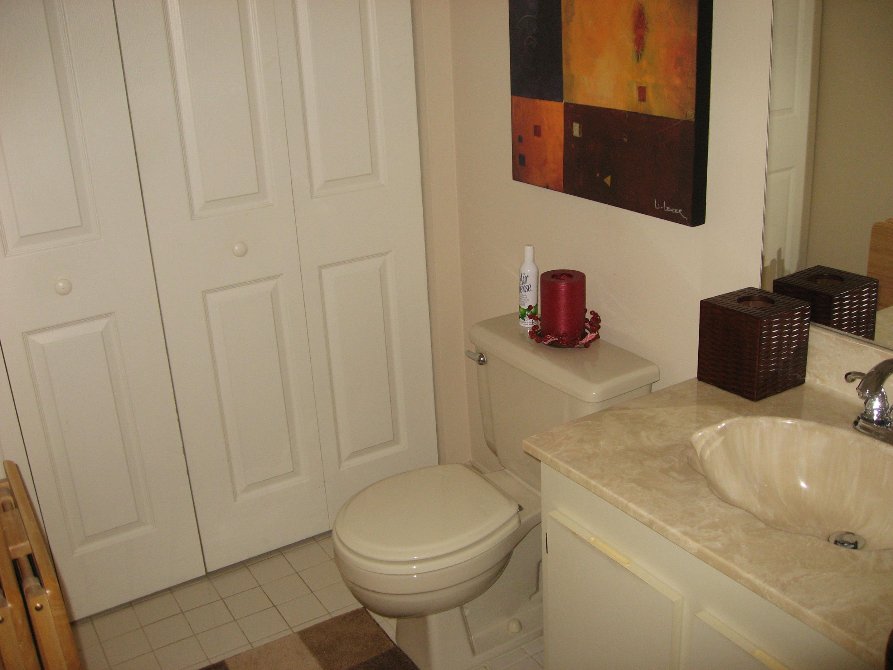 7768 Courtyard Run West Boca Raton, FL 33433 - Photo 5 of 12 BATHROOM.jpg