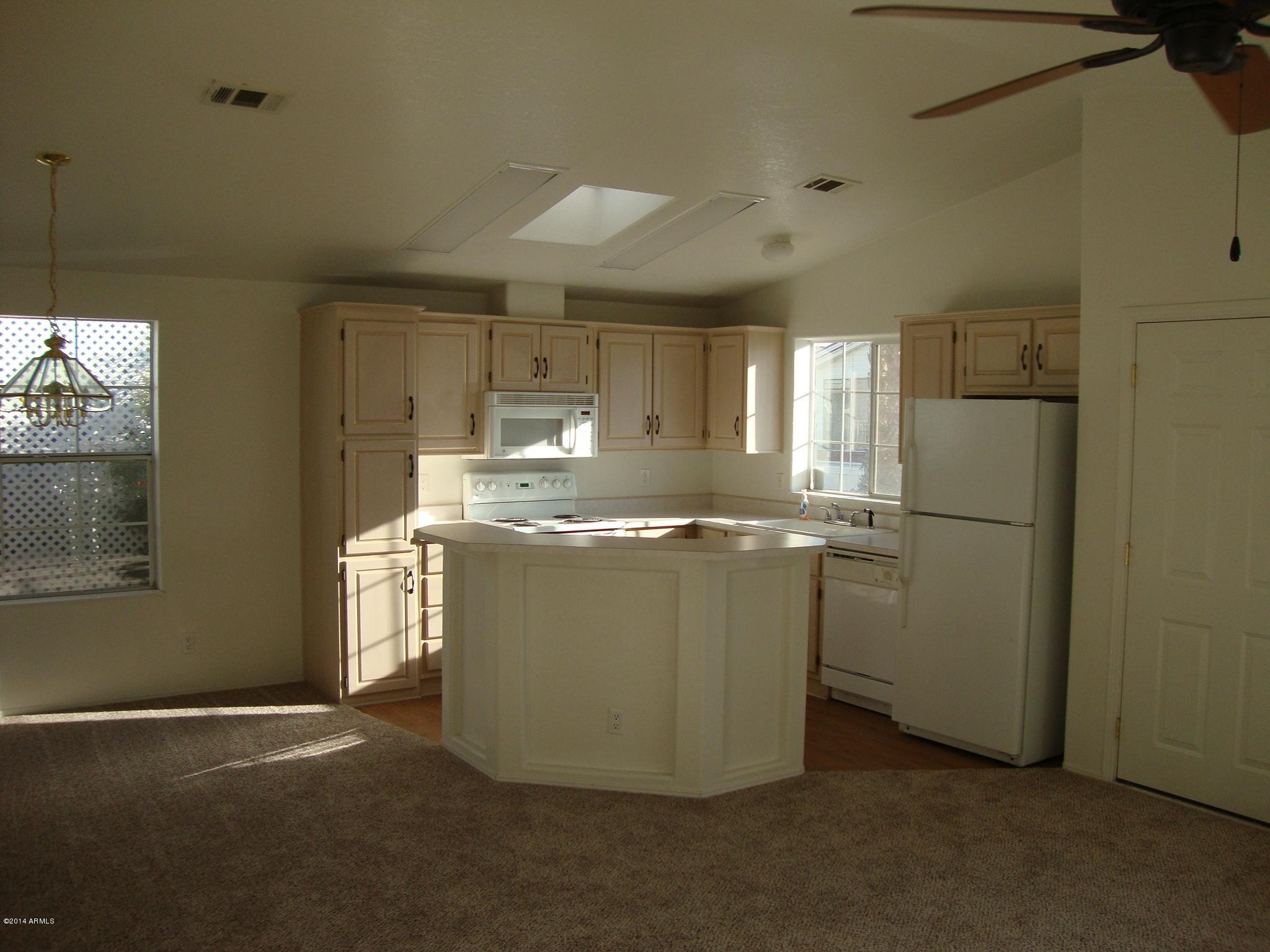 8865 East Baseline Road, Unit 706 Mesa, AZ 85209 - Photo 3 of 14 Kitchen & great room