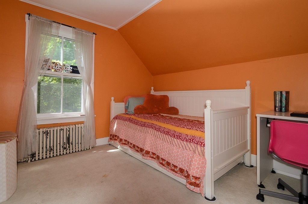 22 Everett Street Sherborn, MA 01770 - Photo 12 of 20