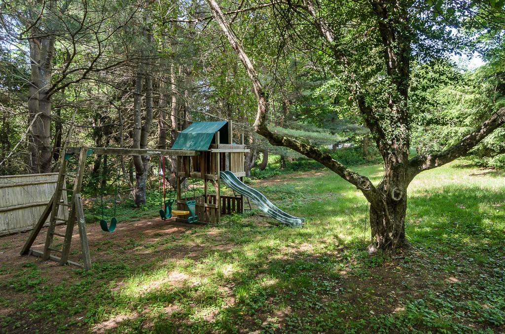 22 Everett Street Sherborn, MA 01770 - Photo 18 of 20