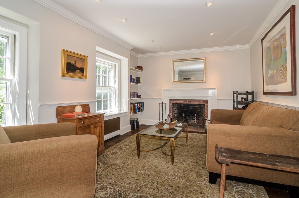 22 Everett Street Sherborn, MA 01770 - Photo 7 of 20