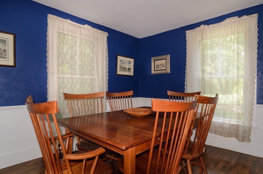 22 Everett Street Sherborn, MA 01770 - Photo 9 of 20