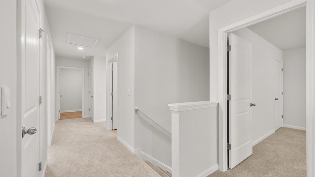 517 Oak View Lane Dallas, GA 30157 - Photo 18 of 41 a view of a hallway with closet and entryway