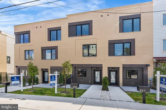 $789,900 | 271 Delmar Street, Philadelphia, PA 19128