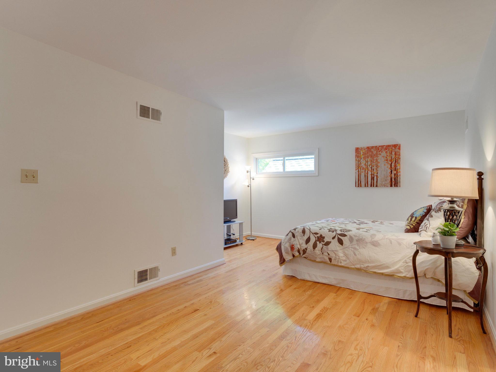 8416 Brook Road McLean, VA 22102 - Photo 25 of 30 Bedroom #5 w/ Walk In Closet and Sitting Area