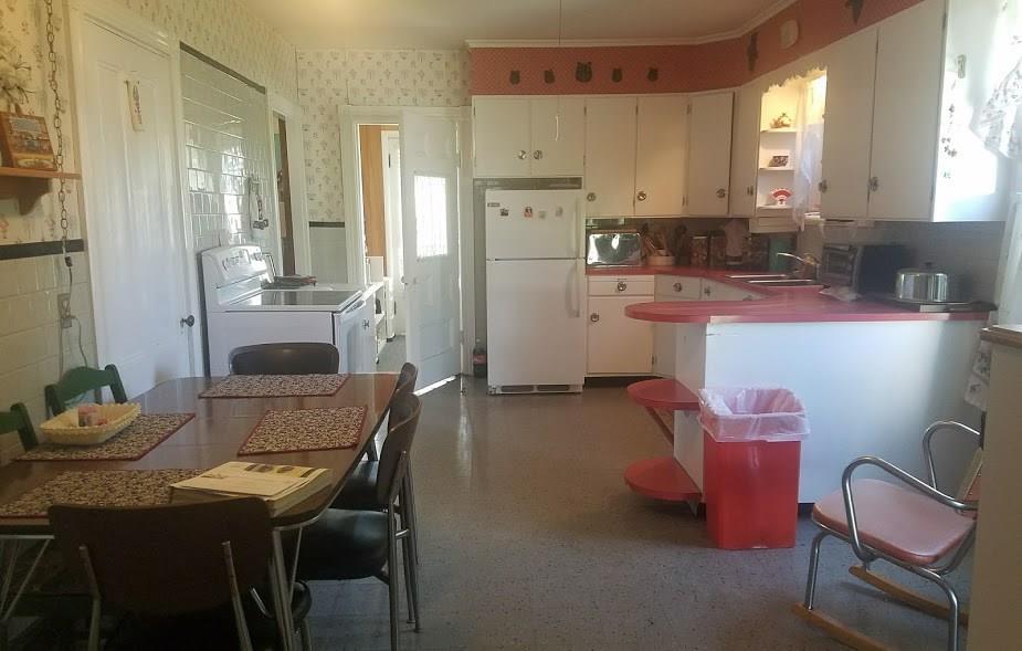 20 Marsh Road Thomaston, ME 04861 - Photo 20 of 21 kitchen