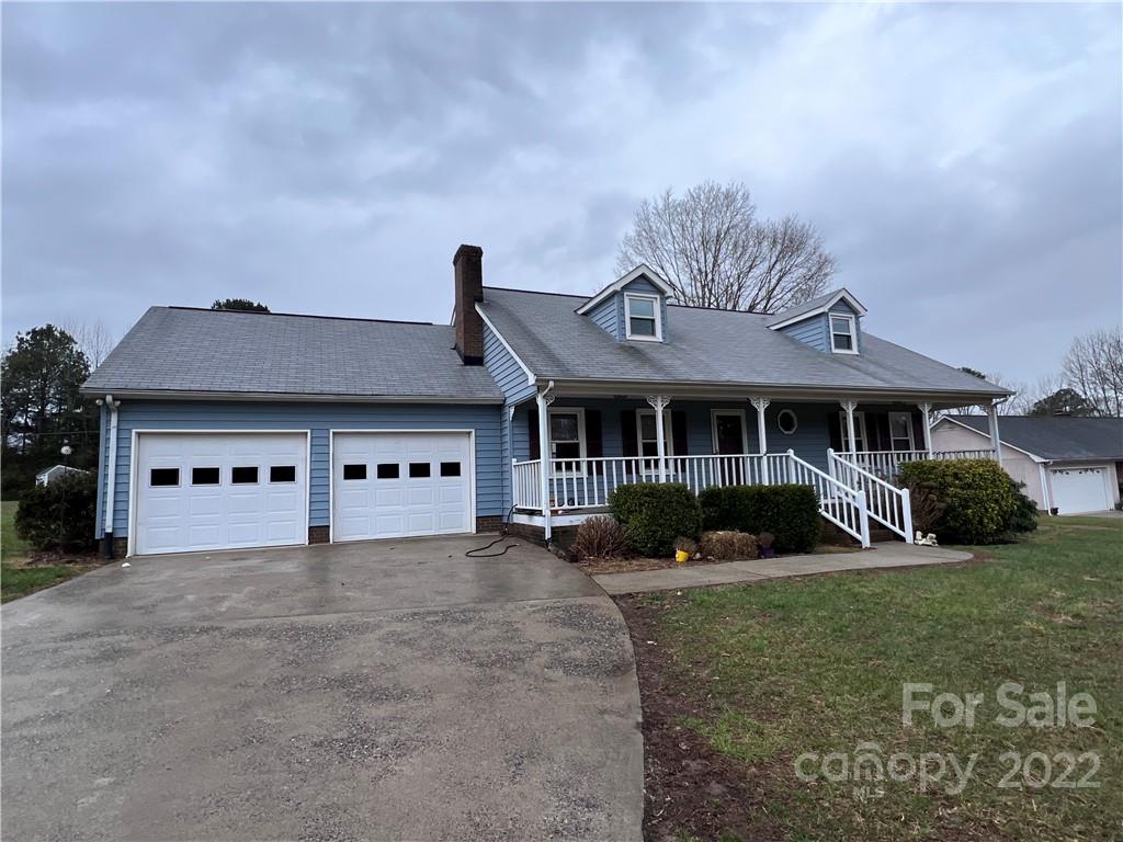 139 Shadowbrook Road Stanley, NC 28164 - Photo 1 of 23 Gallery Image 1