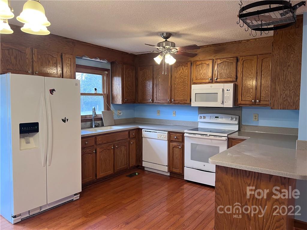 139 Shadowbrook Road Stanley, NC 28164 - Photo 11 of 23 Gallery Image 11