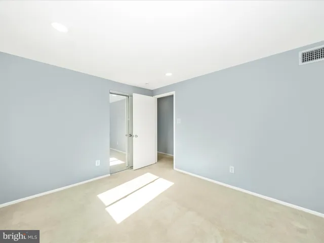 $445,000 | 10513 Cambridge Court, Montgomery Village, MD 20886