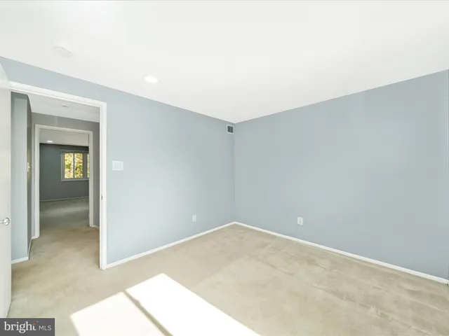 $445,000 | 10513 Cambridge Court, Montgomery Village, MD 20886