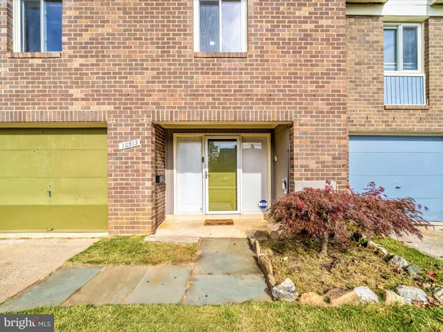 $445,000 | 10513 Cambridge Court, Montgomery Village, MD 20886