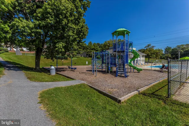 $445,000 | 10513 Cambridge Court, Montgomery Village, MD 20886