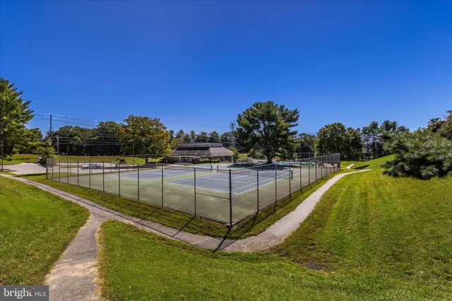 $445,000 | 10513 Cambridge Court, Montgomery Village, MD 20886